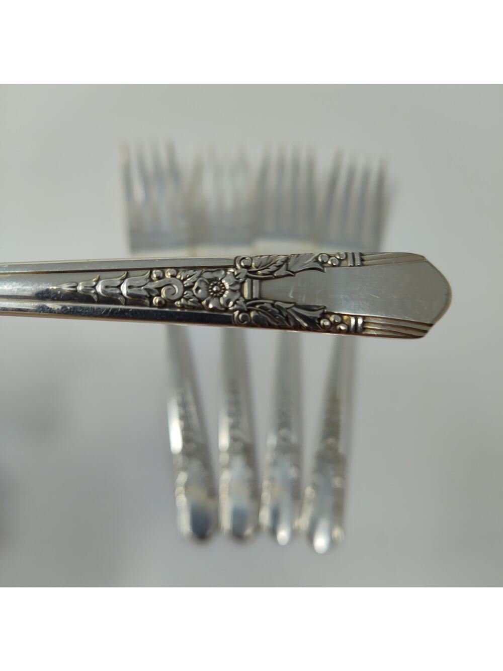 5X SF Oneida Simeon L & George H Rogers Jasmine Salad Forks Circa 1939